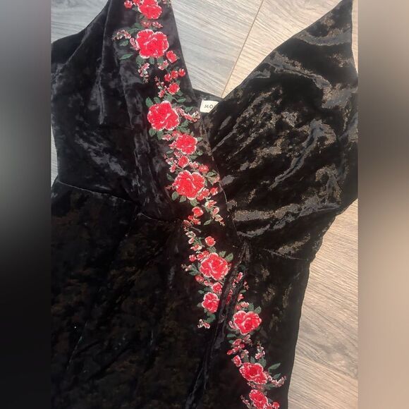 NWT black floral embroidered dress - Picture 3 of 5